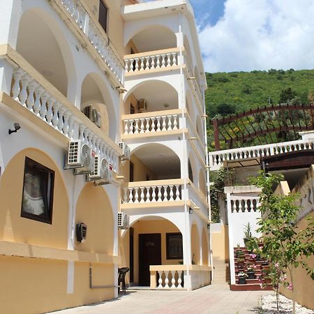 Apartmani Lime Petrovac na moru Exterior foto