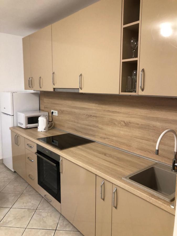 Apartmani Lime Petrovac na moru Exterior foto