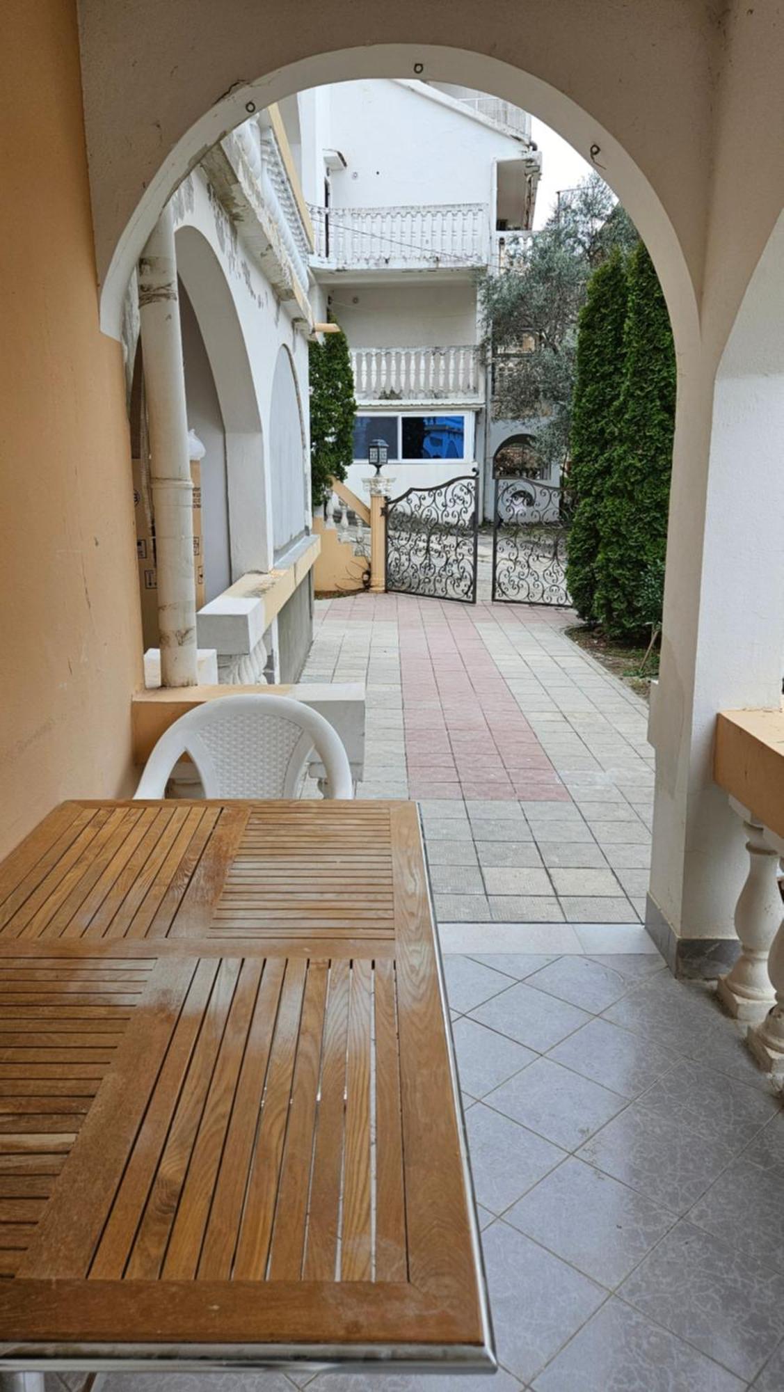 Apartmani Lime Petrovac na moru Exterior foto