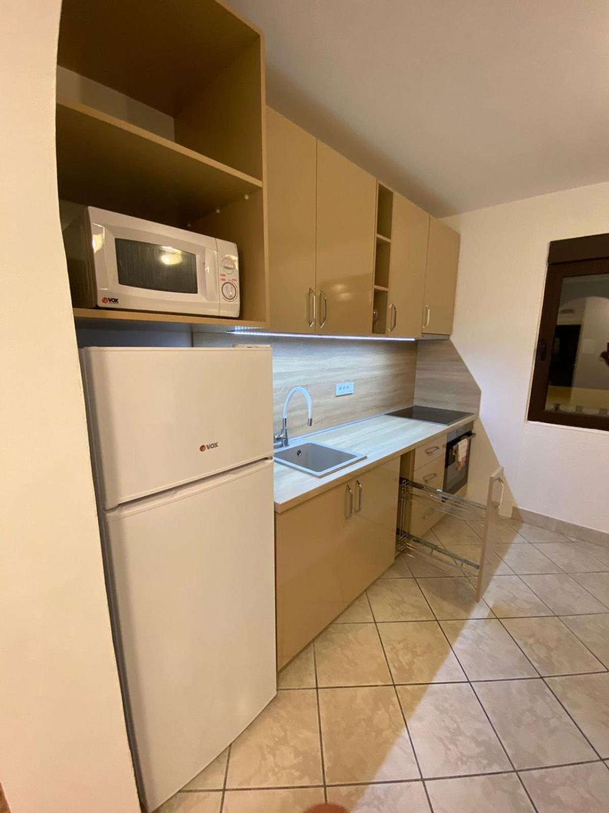 Apartmani Lime Petrovac na moru Exterior foto