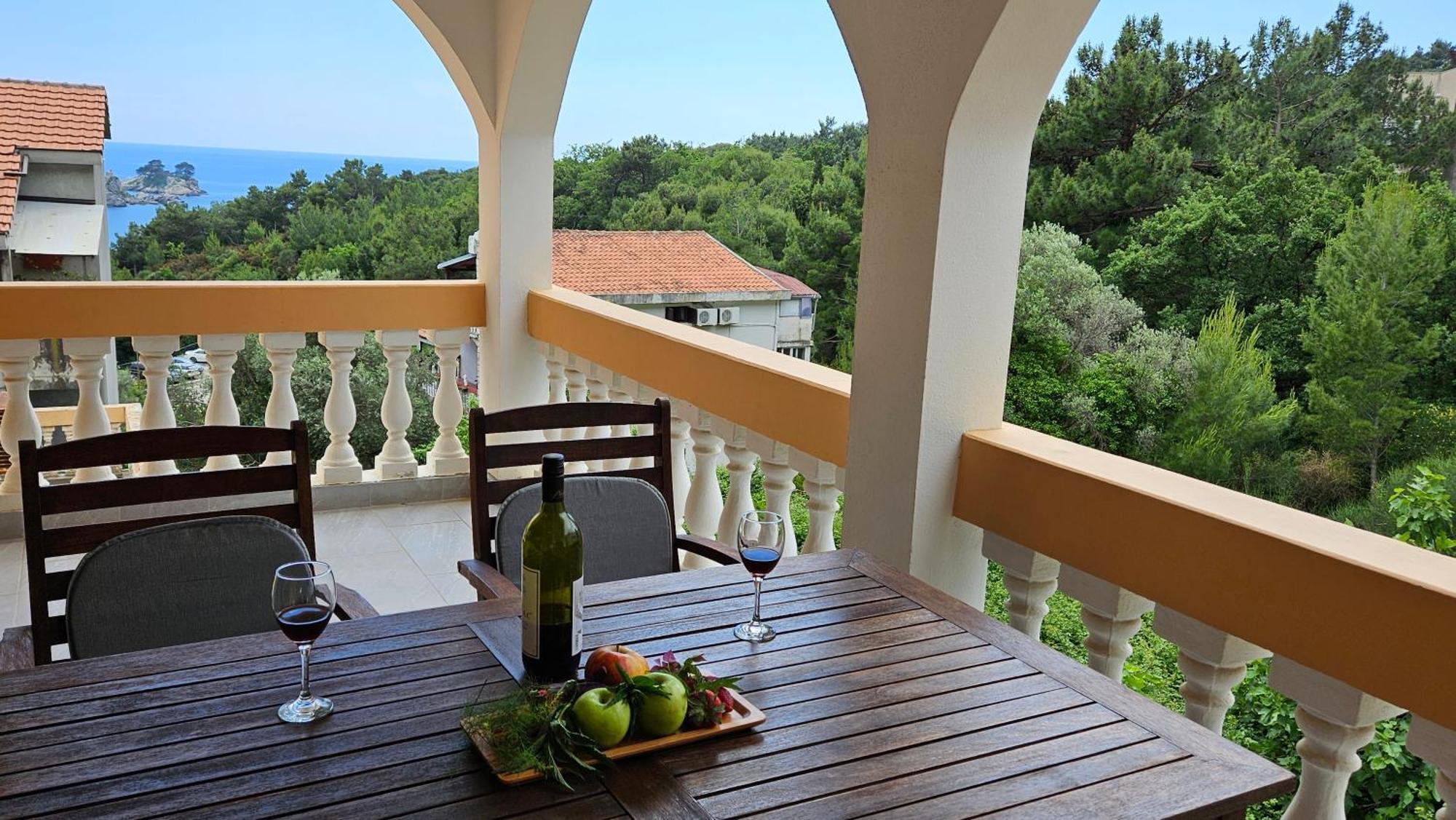Apartmani Lime Petrovac na moru Exterior foto