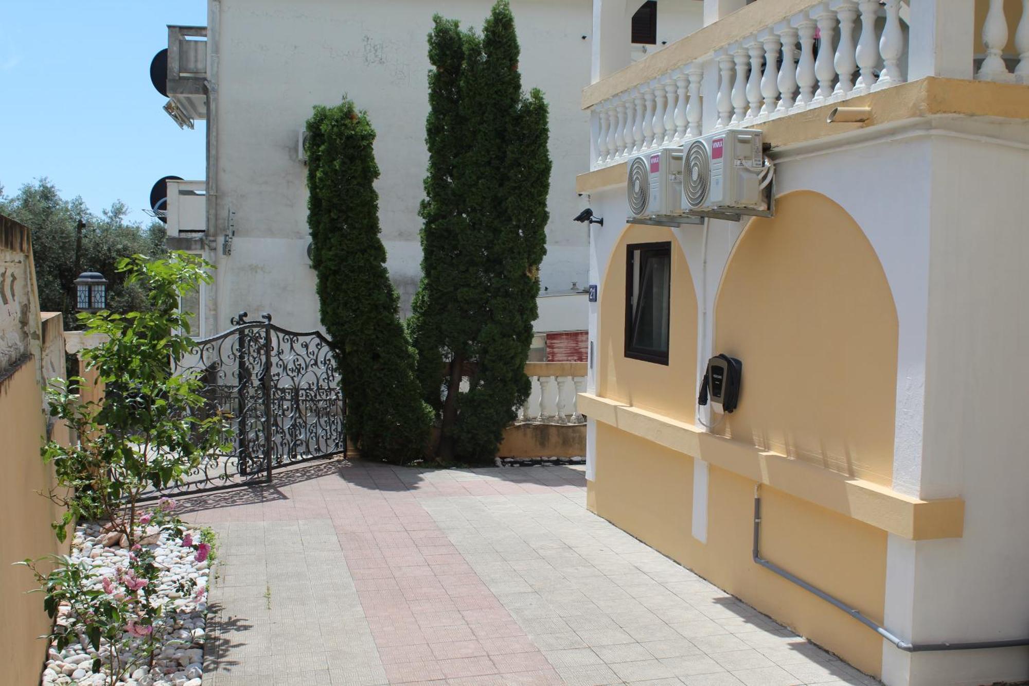 Apartmani Lime Petrovac na moru Exterior foto